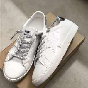 Vintage Havana Sneakers